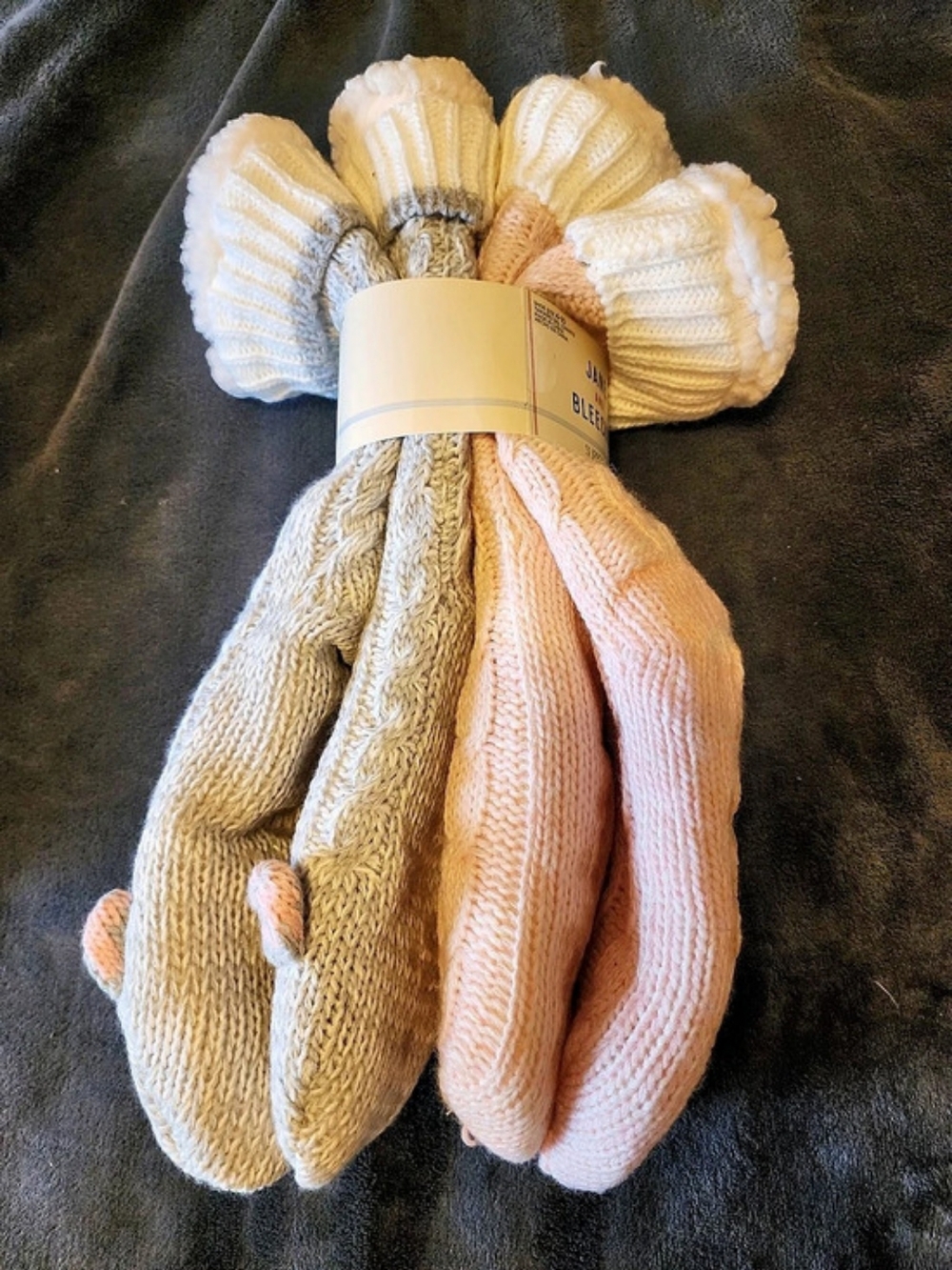 Jane & Bleeker Cat Mittens in Pink & Cream
